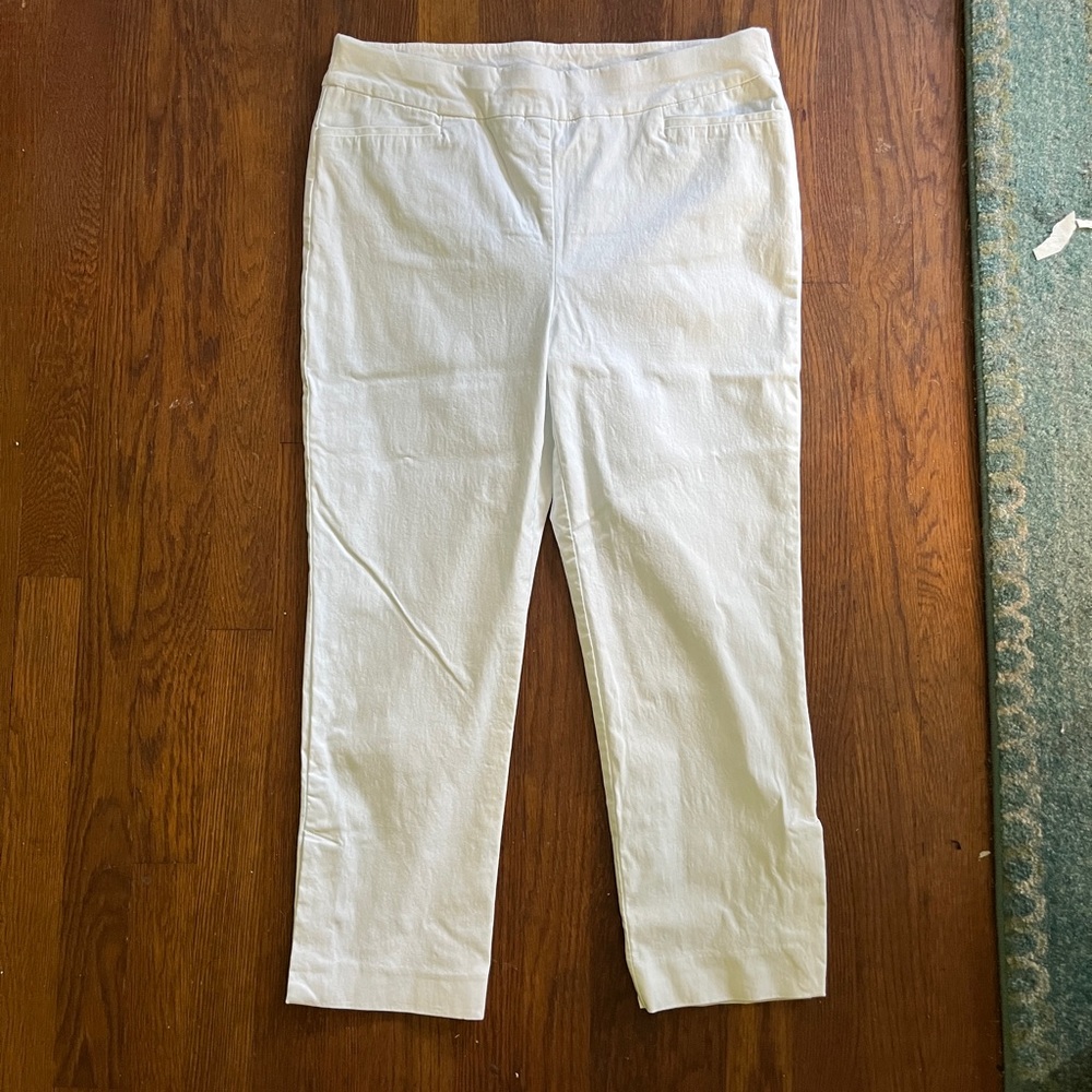 Chico's White Lightweight Juliet Split Ankle Pull-On Chinos Minimalist Design